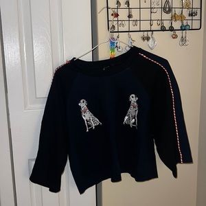 “Main Booth” Dalmatian cropped long sleeve